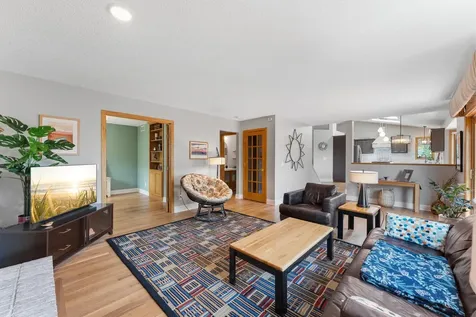 8649 Alisa Lane Chanhassen MN 55317