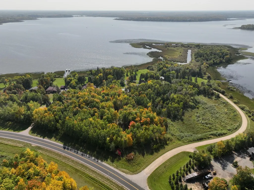 Lot C 1.3ac N Blackduck Lake Road NE Hines MN 56647