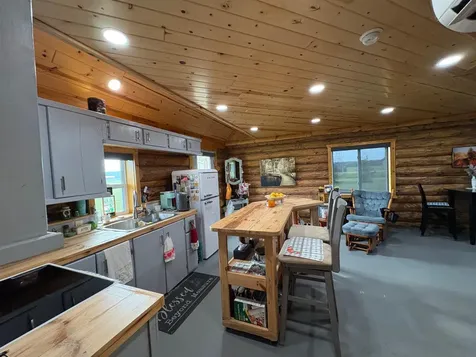 4284 Logan Road NW Baudette MN 56623