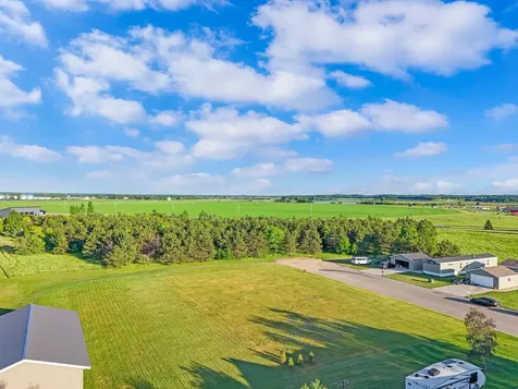 707 4th St SE Perham MN 56573