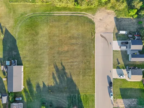 707 4th St SE Perham MN 56573