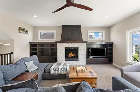 19856 Harvest Drive Lakeville MN 55044