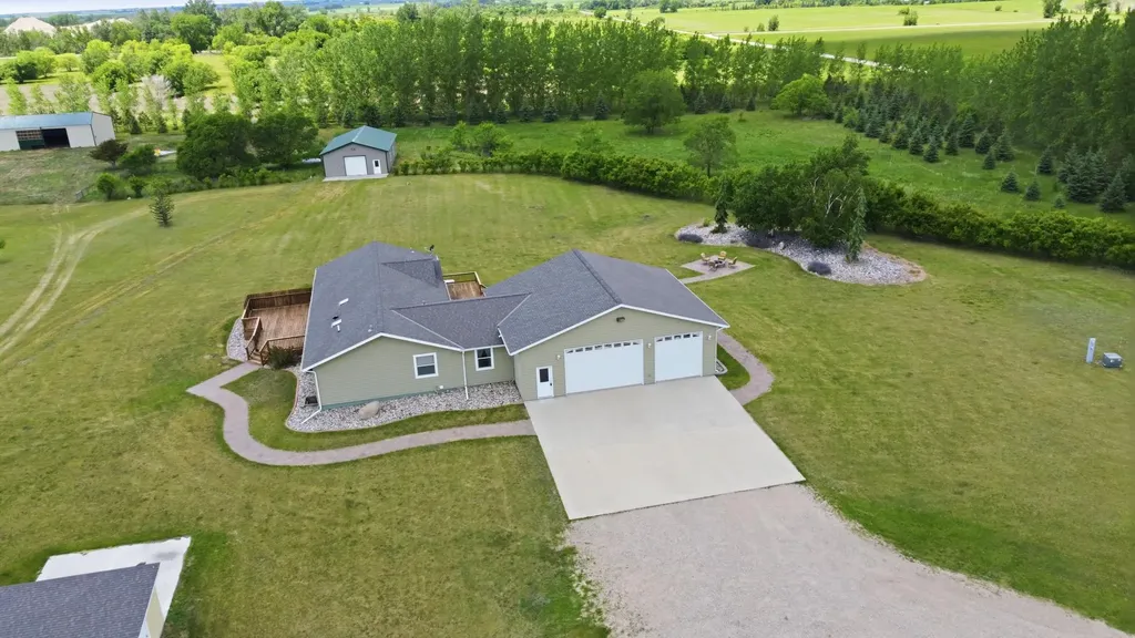 20371 180th Avenue N Ulen MN 56585