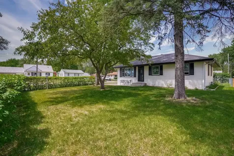 1783 Pinewood Drive Shoreview MN 55126