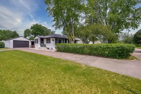 1783 Pinewood Drive Shoreview MN 55126