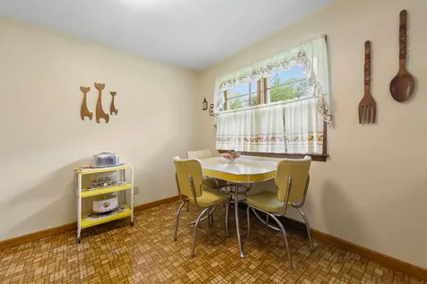 219 Floral Avenue Mankato MN 56001