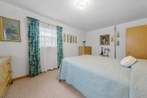 219 Floral Avenue Mankato MN 56001