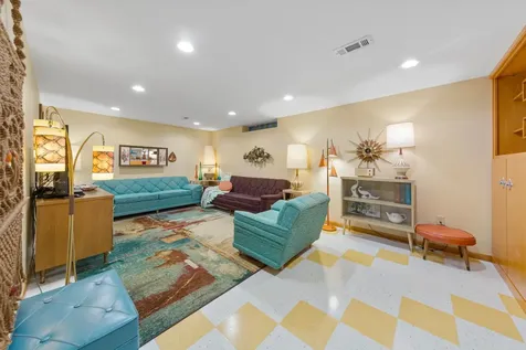 219 Floral Avenue Mankato MN 56001