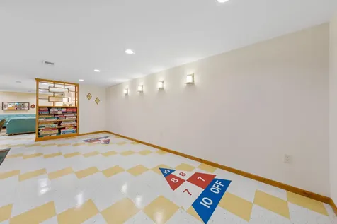 219 Floral Avenue Mankato MN 56001