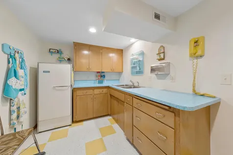 219 Floral Avenue Mankato MN 56001