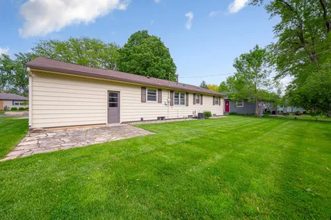 219 Floral Avenue Mankato MN 56001