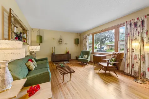 219 Floral Avenue Mankato MN 56001
