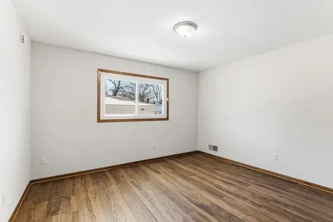 936 Jefferson Avenue Saint Paul MN 55102
