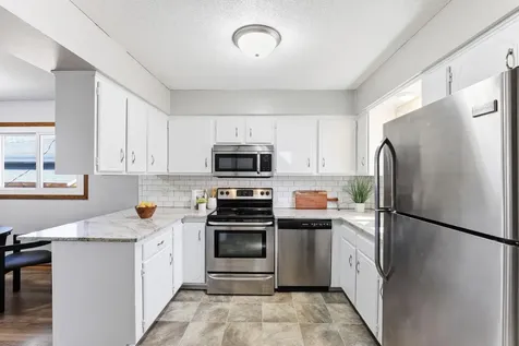936 Jefferson Avenue Saint Paul MN 55102