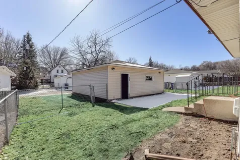 936 Jefferson Avenue Saint Paul MN 55102