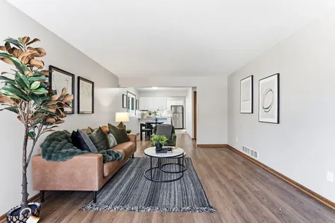 936 Jefferson Avenue Saint Paul MN 55102
