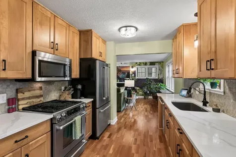 812 NE Main Street Minneapolis MN 55413