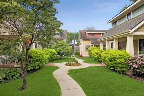 812 NE Main Street Minneapolis MN 55413
