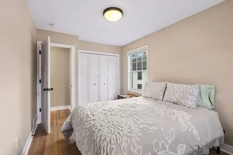 812 NE Main Street Minneapolis MN 55413