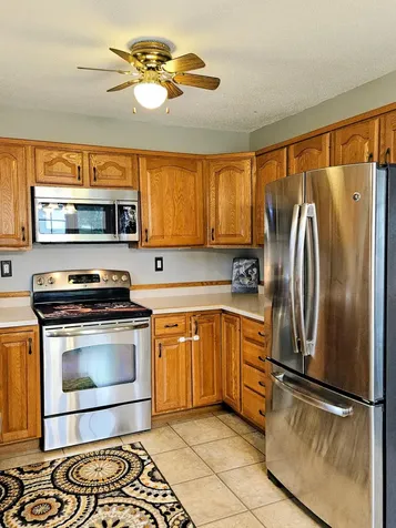 206 Pine Street SW New London MN 56273