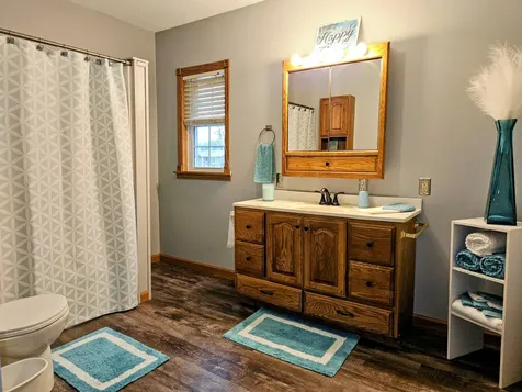 206 Pine Street SW New London MN 56273