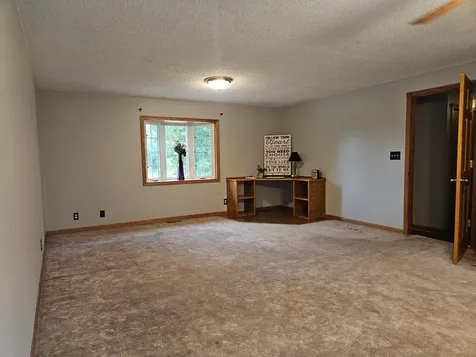 206 Pine Street SW New London MN 56273