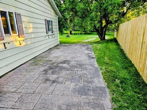 206 Pine Street SW New London MN 56273