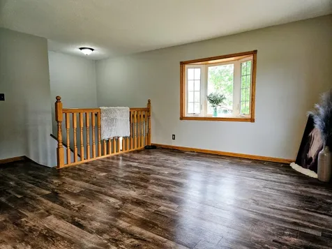 206 Pine Street SW New London MN 56273
