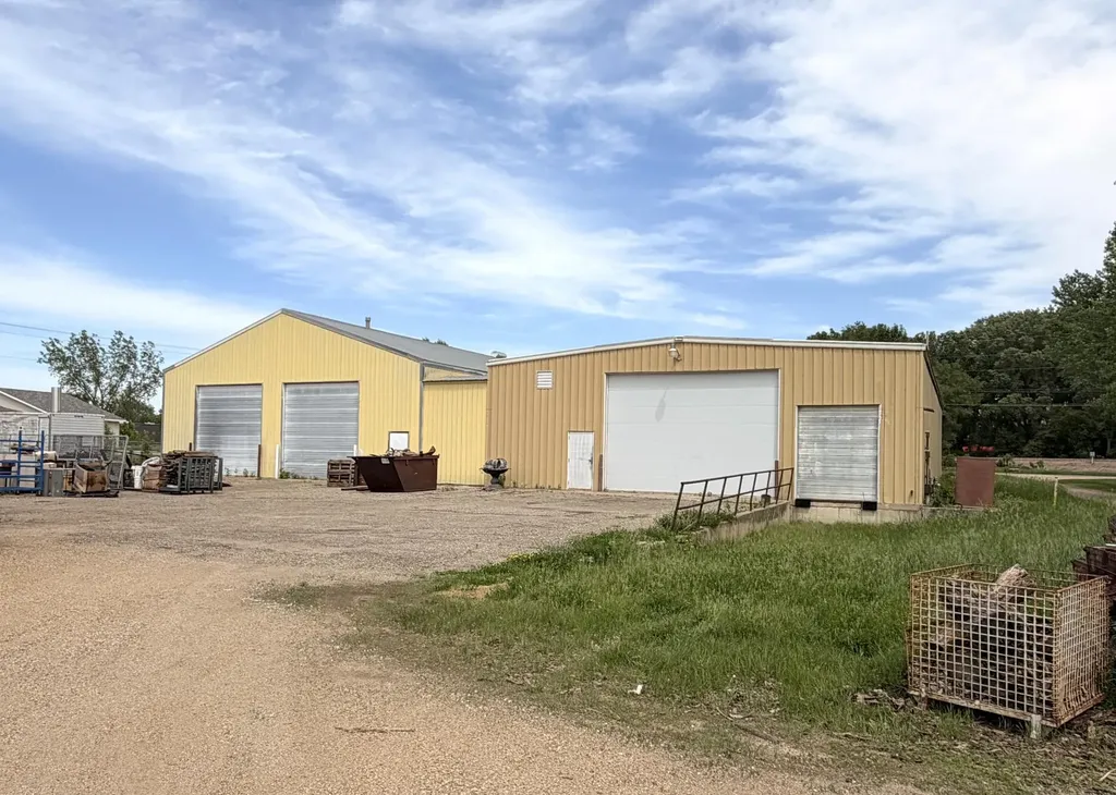 1915 1st Avenue Windom MN 56101