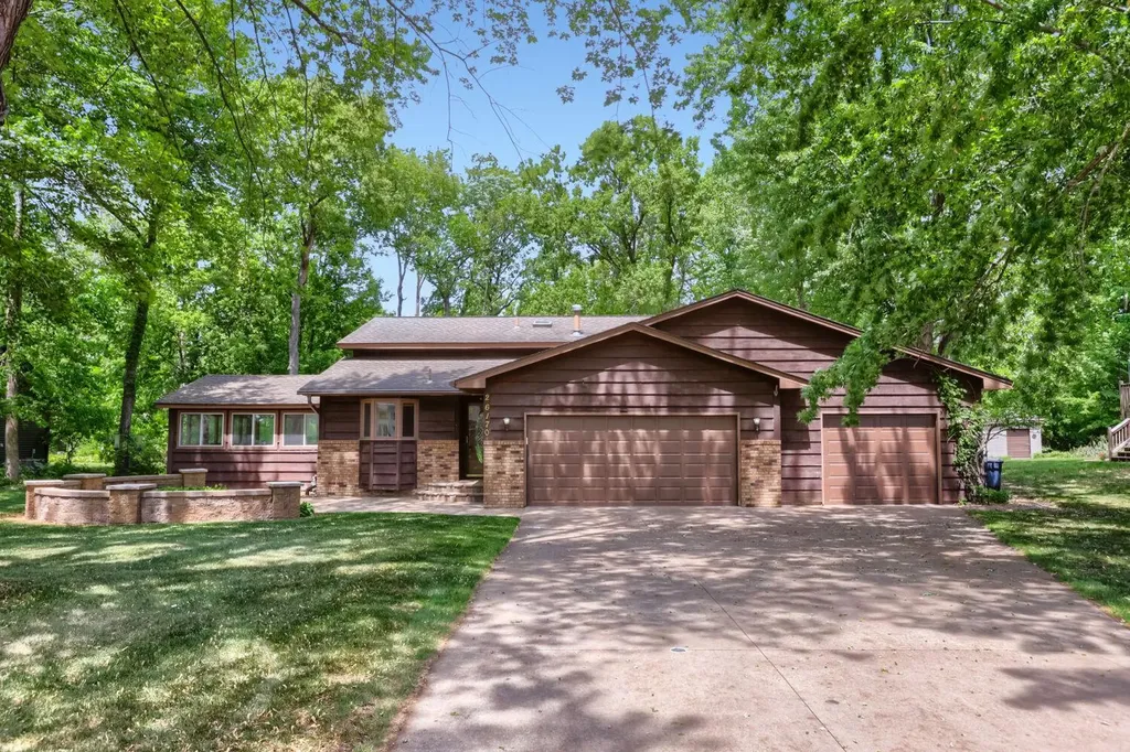 26170 Galen Drive Wyoming MN 55092