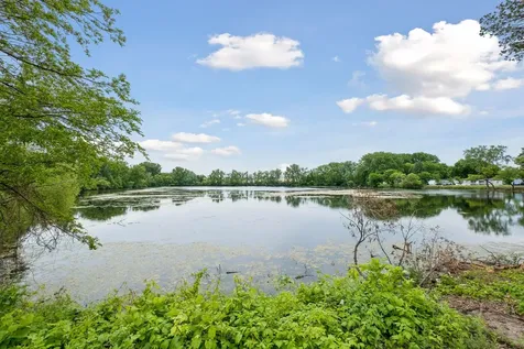 1291 Piper Drive W New Brighton MN 55112