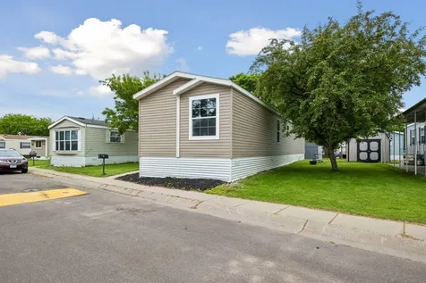 1291 Piper Drive W New Brighton MN 55112