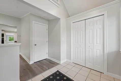 5831 E Viking Boulevard Wyoming MN 55092