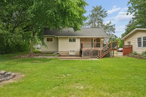 5831 E Viking Boulevard Wyoming MN 55092