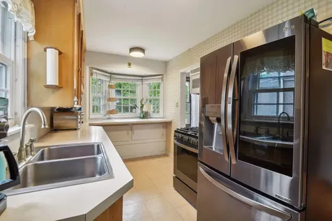 4145 Zenith Avenue N Robbinsdale MN 55422