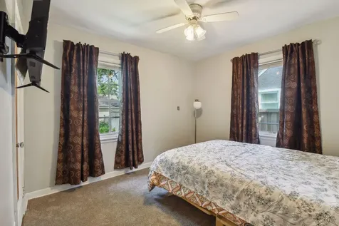 4145 Zenith Avenue N Robbinsdale MN 55422