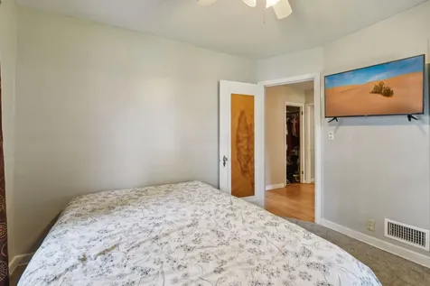 4145 Zenith Avenue N Robbinsdale MN 55422