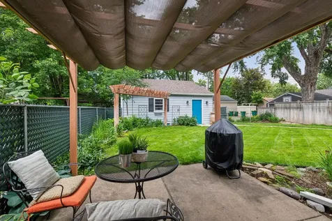 4145 Zenith Avenue N Robbinsdale MN 55422