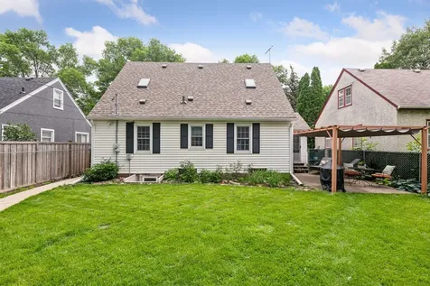 4145 Zenith Avenue N Robbinsdale MN 55422