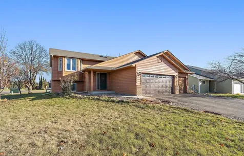 15720 Gallery Avenue Apple Valley MN 55124