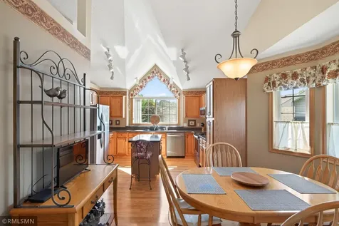 893 Marnie Circle S Maplewood MN 55119