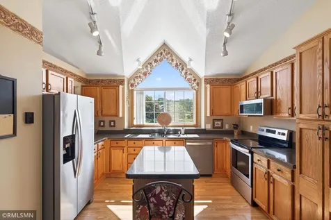 893 Marnie Circle S Maplewood MN 55119