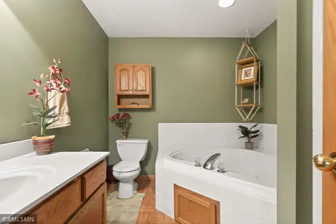 893 Marnie Circle S Maplewood MN 55119