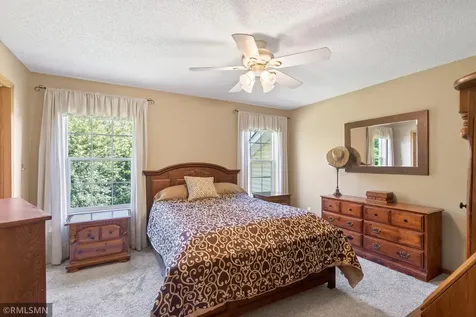 893 Marnie Circle S Maplewood MN 55119