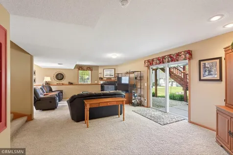 893 Marnie Circle S Maplewood MN 55119