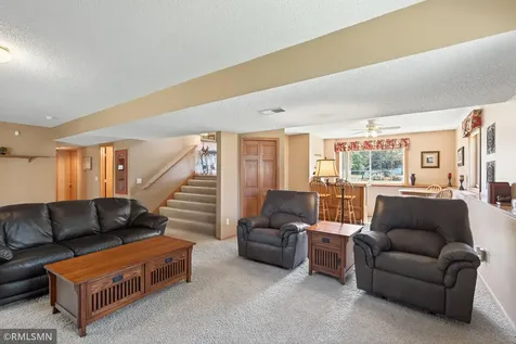 893 Marnie Circle S Maplewood MN 55119