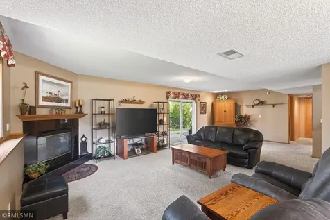 893 Marnie Circle S Maplewood MN 55119
