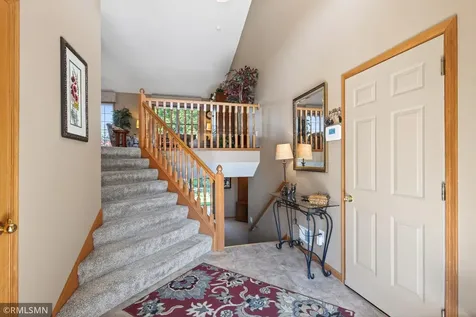 893 Marnie Circle S Maplewood MN 55119