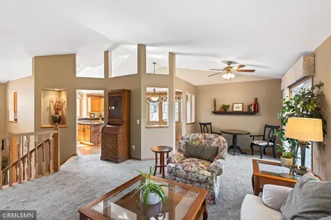 893 Marnie Circle S Maplewood MN 55119