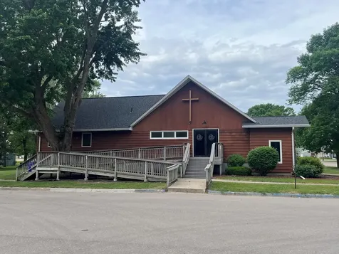 605 9th Avenue Clarkfield MN 56223